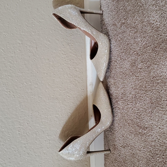 Steve Madden - Gold Glitter Stilettos - 7.5 - Picture 4 of 9